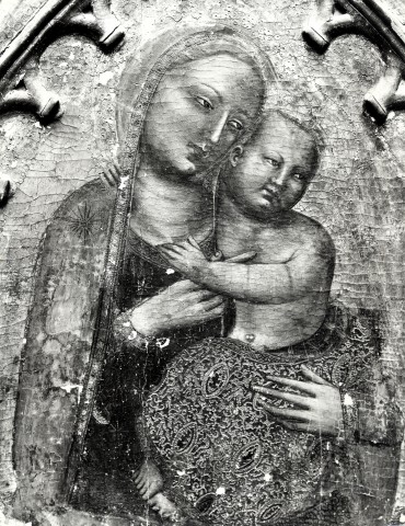 Alinari, Fratelli — Firenze, Chiesa di S. Niccolò, sagrestia. Sc. Fiorentina, sec. XIV. Trittico, partic. della Madonna col Bambino — particolare